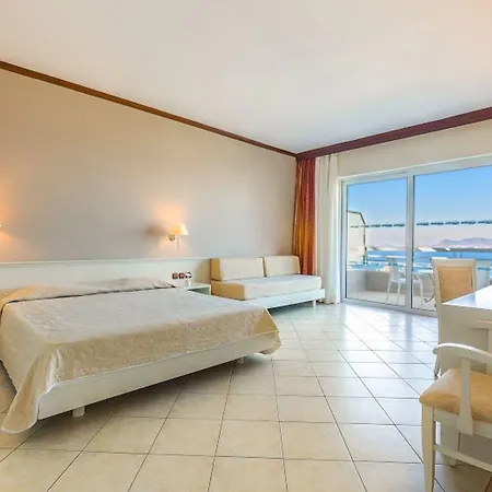 Hotel Kipriotis Aqualand 4*
